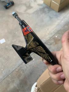 Color camión brillante de 5 pulgadas camión de monopatín de aluminio para patín de calle - Product Image 3