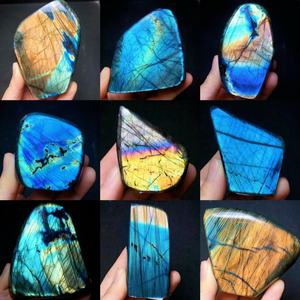 Pierre de Labradorite Bleue Scintillante de Haute Qualité, Forme Libre, Cristal de Guérison Irrégulier, Idéale pour Cadeau, Vente en Gros - Product Image 6