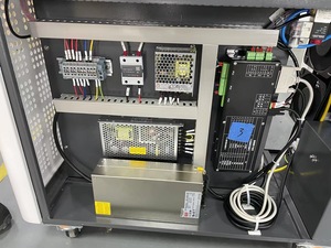 Ray <span class=keywords><strong>Fine</strong></span> Pulsed 100W 200W Máy Làm Sạch Laser Sợi Cho Các Bộ Phận Kim Loại Làm Sạch Chính Xác - Product Image 6