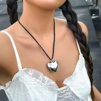 SHIXIN exagéré grand amour coeur pendentif collier ras du cou femmes Goth noir réglable corde chaîne bijoux accessoires Punk hommes