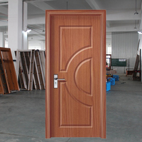 Modèles de porte principale en bois de teck Poignée en bois Grille de porte principale Design Portes intérieures en bois avec fleurs sculptées