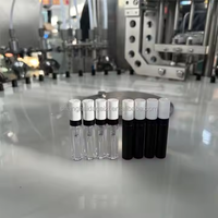 Machine de remplissage de bouteilles cosmétique liquide Machine de remplissage et de capsulage automatique 2ml 5ml 8ml Machine de remplissage d'huile essentielle