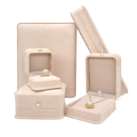 Ensemble d'emballages de bijoux en microfibre en rose gris marron bleu boîte de perles réduisant la taille personnalisation du matériel de couleurs de logo