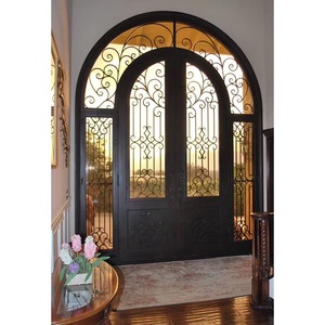 Porta in Ferro di Alta Qualità, Elegante e di Stile Nobile - Product Image 1