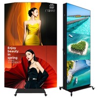 Layar Poster LED Lipat Tiga Indoor, Kios Digital Mobile untuk Papan Reklame Iklan Toko di Pusat Perbelanjaan Elite