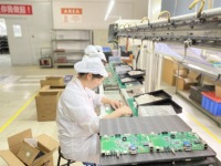 Carte de circuit imprimé (PCB) PCBA SANHEX pour la commande centrale de la maison intelligente (IoT) avec 4 Go de RAM et épaisseur de cuivre personnalisée - OEM