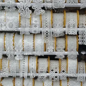 Fabrik Stickerei weißes Polyester e Spitzen-Beschnitt für Kleidungsstückzubehör Dekoration