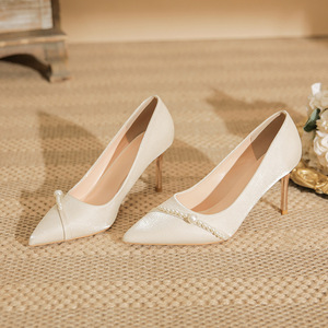Escarpins de mariée en satin <span class=keywords><strong>ivoire</strong></span> à bout pointu et talons aiguilles pour femme - Product Image 4