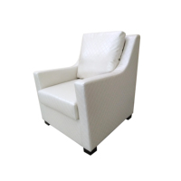 Fauteuil d'appoint moderne et classique pour zone de repos résidentielle, mobilier de villa et d'hôtel, avec structure en bois et revêtement en cuir PU, doté d'un large accoudoir