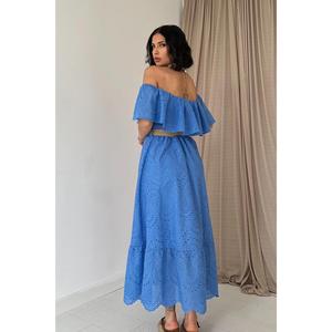 Vestido maxi azul bebé bordado con hombros descubiertos, corte en A con hombros elásticos para adultos, vestidos de fiesta. - Product Image 1