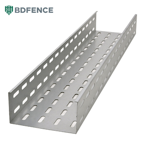 Canaux de câblage avec couvercle pour usines industrielles : Protection des câbles contre les dommages physiques et environnementaux dans les usines - Product Image 1