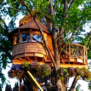 Casa de Árbol Tradicional NANBEIMUWU de Madera Tratada Químicamente para Exteriores, Fácil de Montar, para Acampar y Uso en Resorts - Product Image 1