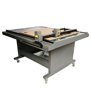 Vua Thỏ Hc1215 Phẳng Trang Phục Cắt Nhà Máy Trực Tiếp Giảm Giá Đồ Biểu Đồ <span class=keywords><strong>Plotter</strong></span> Cho Quần Áo Cho Ngành Công Nghiệp May Mặc - Product Image 1