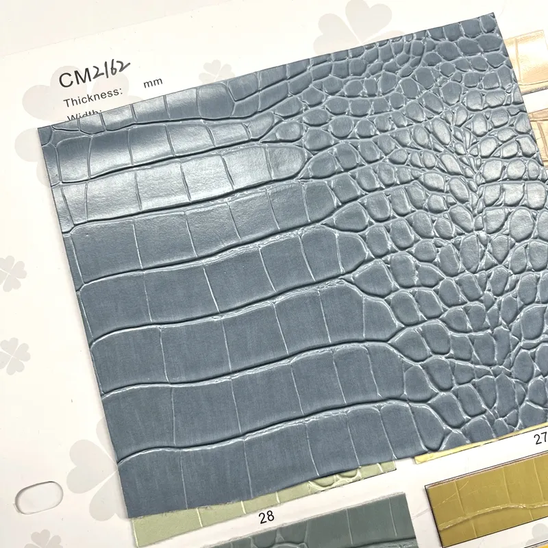 Suni deri üreticisi timsah derisi kabartmalı PVC suni deri kumaş malzeme çanta kullanımı için