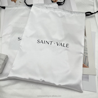 Sac en satin blanc OEM avec cordon de serrage, sacs de luxe pour perruques, emballage pour cheveux, sacs en satin pour cheveux, sac anti-poussière en soie, logo personnalisé
