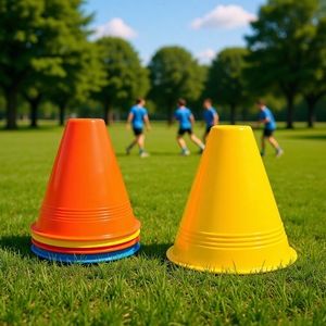 Cono Marcador para Entrenamiento Físico de Fútbol y Baloncesto, Cono de Obstáculos, Equipo de Entrenamiento para Estudiantes, Cono de Agilidad, Cono de Helado - Product Image 1