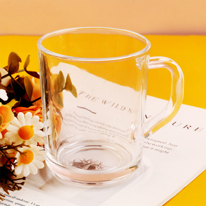 Semplice tazza di farina d'avena <span class=keywords><strong>con</strong></span> tazza di caffè <span class=keywords><strong>con</strong></span> <span class=keywords><strong>fiori</strong></span> trattati tazza <span class=keywords><strong>da</strong></span> tè - Product Image 6