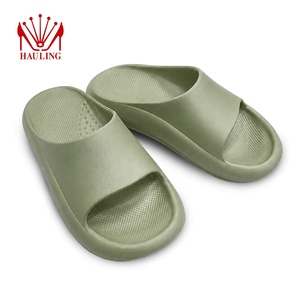 Sandalias EVA Cloud Slides cómodas con suela gruesa y flexible, soporte ergonómico para el arco del pie, para interiores y exteriores. - Product Image 1