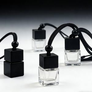 ขวดน้ำหอมติดรถยนต์แบบใสสีด้านขนาด 8 มล. พร้อมพู่ห้อย ขายส่งราคาถูก - Product Image 4