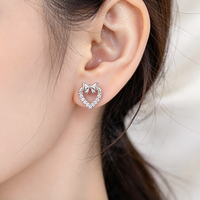 Boucles d'oreilles fines à clous, boucles d'oreilles pour cartilage, boucles d'oreilles CZ, boucles d'oreilles cœur, nœud, boule à vis, barbell, bijoux minimalistes en cuivre plaqué or pour femmes