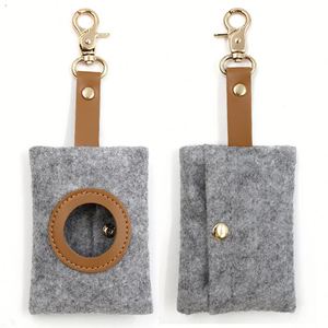 Distributeur de sacs à déjections canines en feutre léger avec porte-clés pour animaux de compagnie en extérieur - Product Image 4