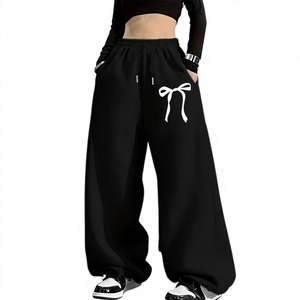 Pantalon de jogging molletonné ample personnalisé pour homme – Coupe oversize décontractée et chaude pour l'hiver – Style streetwear - Product Image 1
