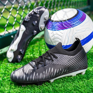 Chaussures de football professionnelles personnalisables à crampons longs, semelle intérieure en maille TPU antidérapante de haute qualité, chaussures d'entraînement sportif à ressort - Product Image 4