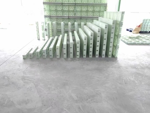 Songmao chi phí thấp 60-80 tái sử dụng nhựa ván khuôn hệ thống phụ kiện xây dựng ván khuôn cho bê tông - Product Image 5