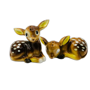 Gnomos besándose magnéticos de cerámica, juego de coctelera de sal y pimienta - Product Image 2