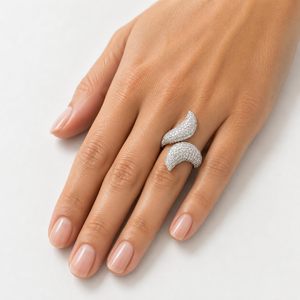 Anillo de diamantes Jewelspaark de 2,34 quilates de peso total, corte redondo, color blanco natural, talla 6,5 para mujer - Product Image 2