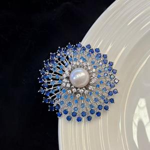 Kaleidoscope Large White Freshwater Pearl Brooch Luxury Autumn Winter Suit <b>Coat</b> Sparkling Fireworks Effect for Evening <b>Dresses</b> - Product Image 2