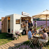 Remorque de restauration mobile pour gâteaux, gaufres et desserts, idéale pour la vente en extérieur avec fenêtre de concession