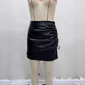 <span class=keywords><strong>Minifalda</strong></span> de <span class=keywords><strong>cuero</strong></span> PU de cintura alta con diseño sexy de otoño e invierno, color liso, con cordón ajustable y abertura pequeña en forma de A. - Product Image 2