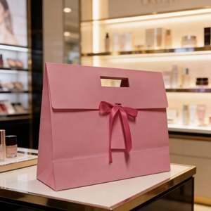 Bolsas Ecológicas Personalizadas con Cinta Hechas con Materiales Reciclados para Empaque Aptas para Impresión Offset - Product Image 5