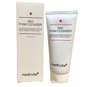 Medicube Kırmızı Köpük Temizleyici - Derinlemesine Temizlik, Kirleri Giderir, Sebum Kontrolü Sağlar, Kore Cilt Bakımı Kırmızı Köpük Temizleyici - Product Image 1