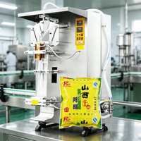 Machine de remplissage, d'emballage et de scellage entièrement automatique pour sachets de lait, d'eau pure et de liquides