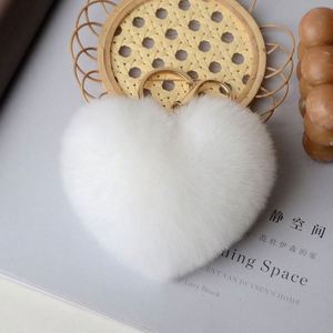 Llavero de Peluche Suave en Forma de Corazón de Alta Calidad, Llavero de Felpa Sintética para Bolsos de Niñas y Damas, Regalo Promocional - Product Image 4
