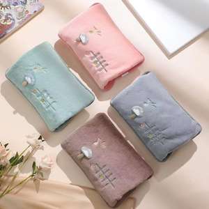 <span class=keywords><strong>Bolsa</strong></span> <span class=keywords><strong>de</strong></span> <span class=keywords><strong>agua</strong></span> caliente eléctrica recargable por USB, con cubierta <span class=keywords><strong>de</strong></span> felpa, calentador <span class=keywords><strong>de</strong></span> manos y <span class=keywords><strong>pies</strong></span>, <span class=keywords><strong>bolsa</strong></span> <span class=keywords><strong>de</strong></span> <span class=keywords><strong>agua</strong></span> caliente <span class=keywords><strong>para</strong></span> invierno - Product Image 5