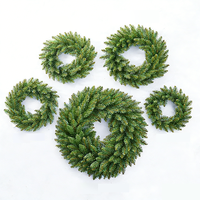 Guirlande de Noël en rotin artificiel vert de 30/40/50/60 cm en gros pour la décoration murale extérieure de la maison