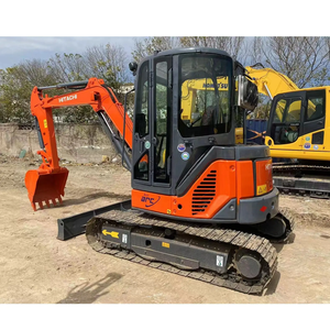 Miniexcavadora Hitachi ZX50U usada en excelentes condiciones, excavadora pequeña sobre orugas para trabajos de jardinería y domésticos, en venta a bajo precio. - Product Image 1
