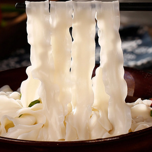 <span class=keywords><strong>Nouilles</strong></span> <span class=keywords><strong>Kung</strong></span> <span class=keywords><strong>Fu</strong></span> Huilées (Halal) - <span class=keywords><strong>Nouilles</strong></span> Larges Artisanales Piquantes et Moelleuses en Seau - Farine de Blé Sans Cuisson - Collation Instantanée pour la Nuit - Product Image 5