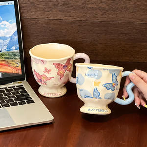 Taza de café de cerámica con diseño de mariposa, con asa, para un solo vaso, diseño de dibujos animados, para desayuno y regalos. - Product Image 2