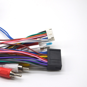 AV AMP-CONT TV-CONT CCD AUX-IN 18 stil ücretsiz şövalye güç kablosu araç