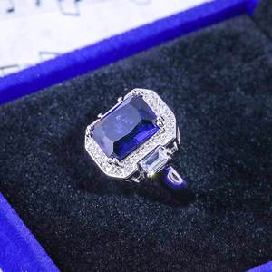 Anello di Fidanzamento di Lusso con Gemma Blu per Donne, Elegante Gioiello da Dito alla Moda - Product Image 6