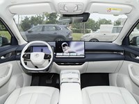 SUV électrique MG 4X à haut rapport qualité-prix, conduite à gauche, configuration avancée, véhicule familial pour les voyages
