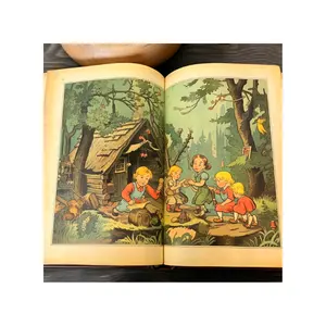 Story collection color bilingual edition Chinese and English comic book picture book