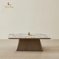 Table basse minimaliste en chêne, best-seller, avec base conique et grain de bois visible – Mobilier élégant pour salon