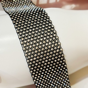 Fábrica al por mayor red elástica cristal Rhinestone tela malla para prendas vestidos zapatos - Product Image 6