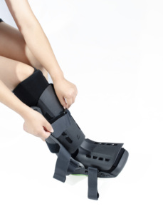 Aircast walker brace/de doble cara inflable caminando bota Diseño universal se adapta a la derecha o a la izquierda de pie - Product Image 4