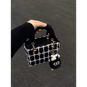 Nuova Borsa Avanzata in Tessuto di Lana 2025, Design di Nicchia, Borsa a Tracolla, Tendenza Online, Versatile Borsa Diana Portatile - Product Image 4